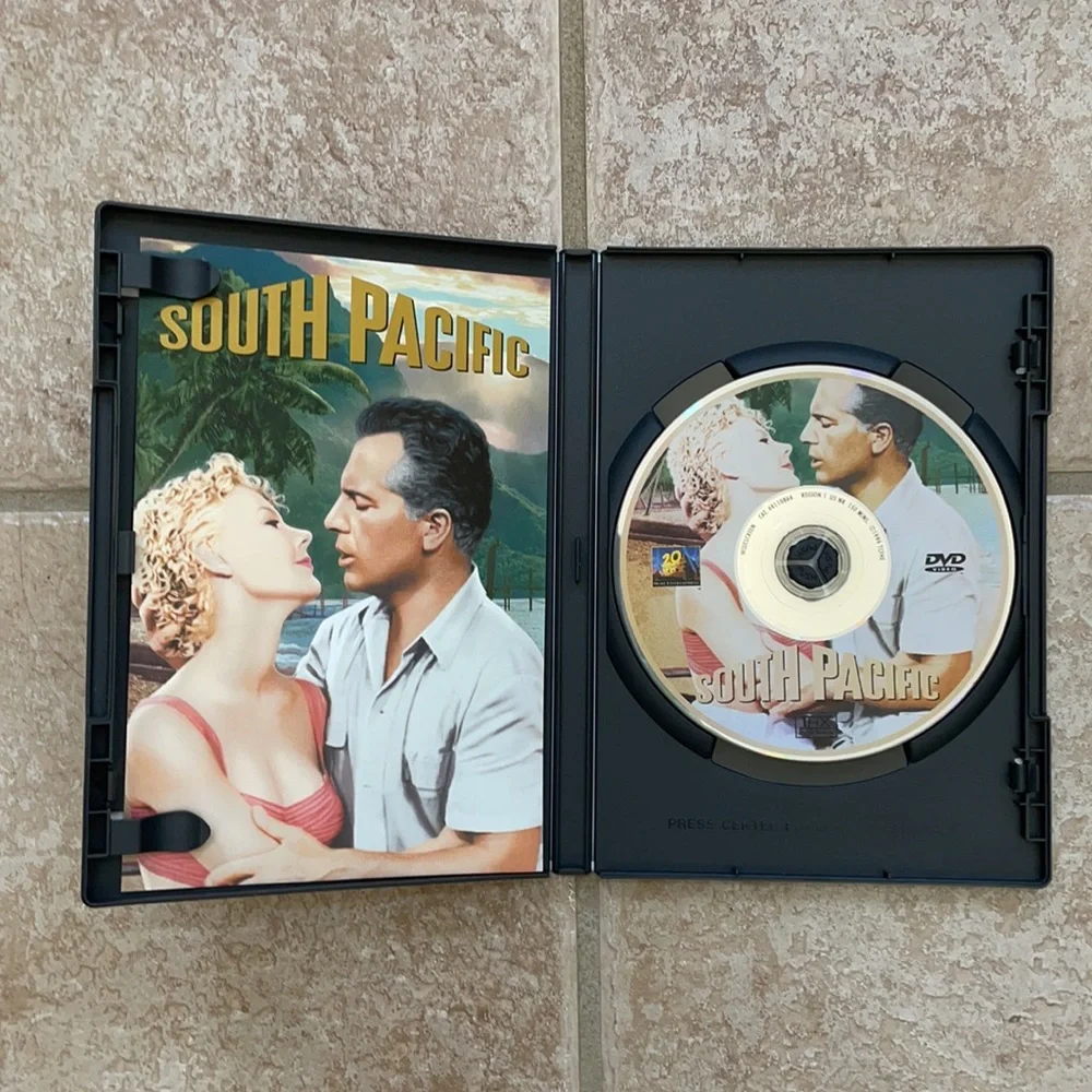 South Pacific Rodgers & Hammerstein Musical DVD - Picture 3 of 4
